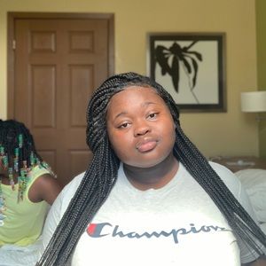 Meet your Posher, Lanyia